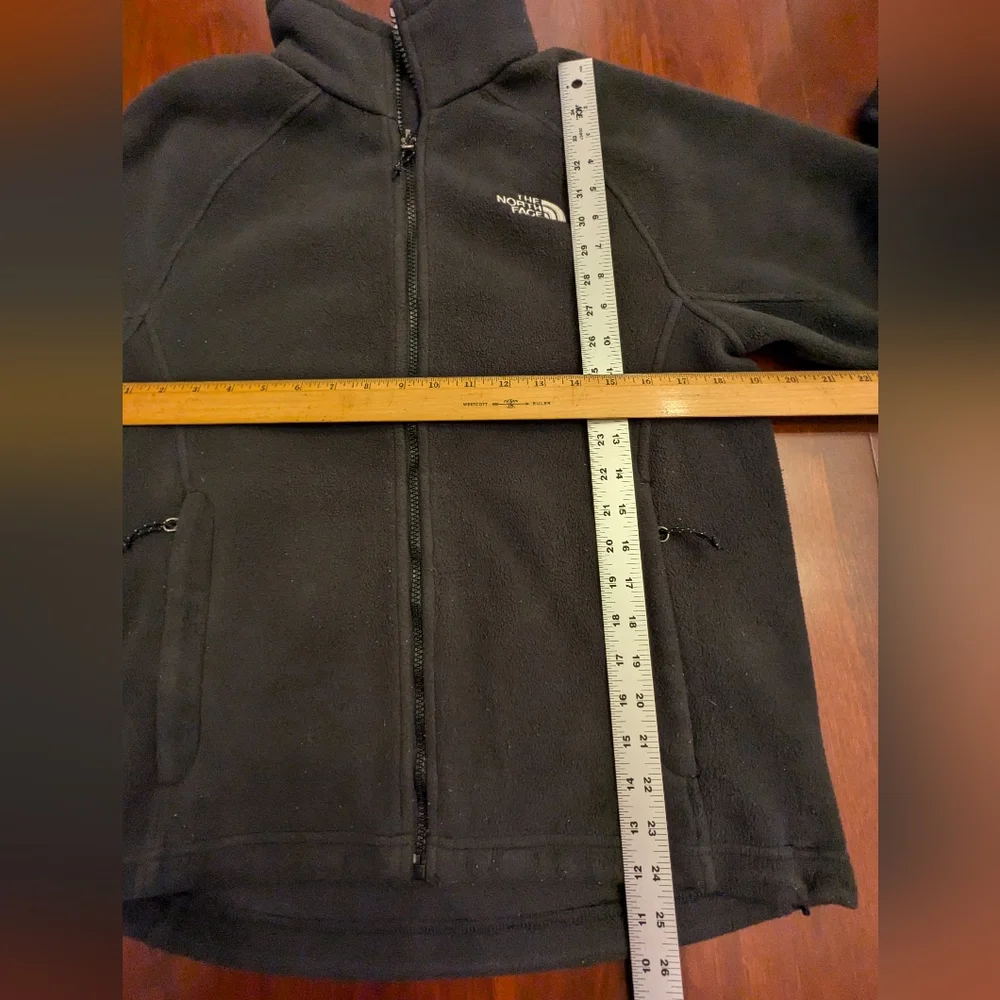 Men's North Face black zip up fleece, size small